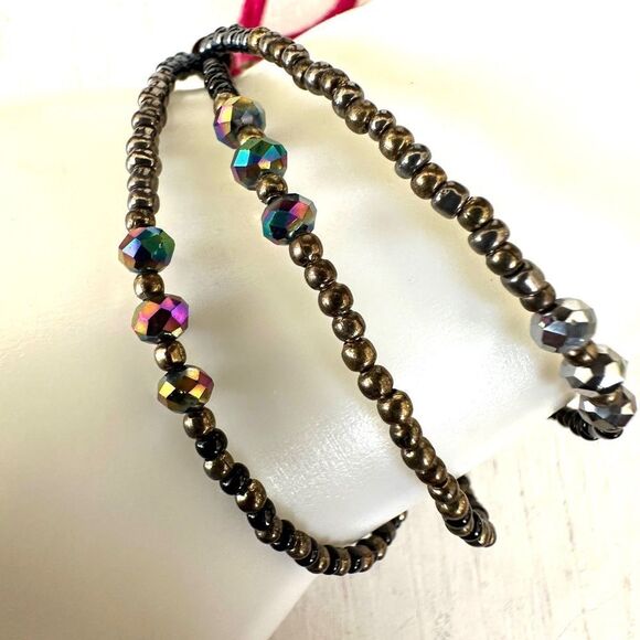 Multi strand adjustable bracelet - Picture 2 of 8